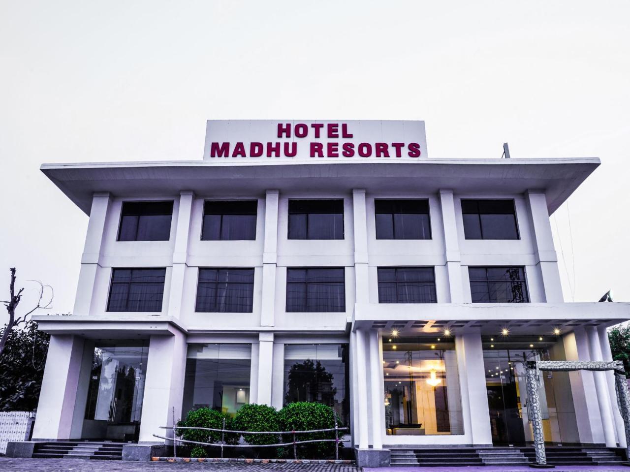 Madhu Resort Agra  Exterior photo